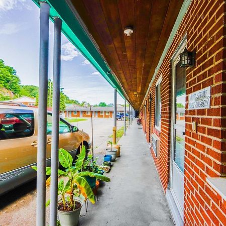 Patriot Inn Motel Beaver Wv, By Oyo Εξωτερικό φωτογραφία